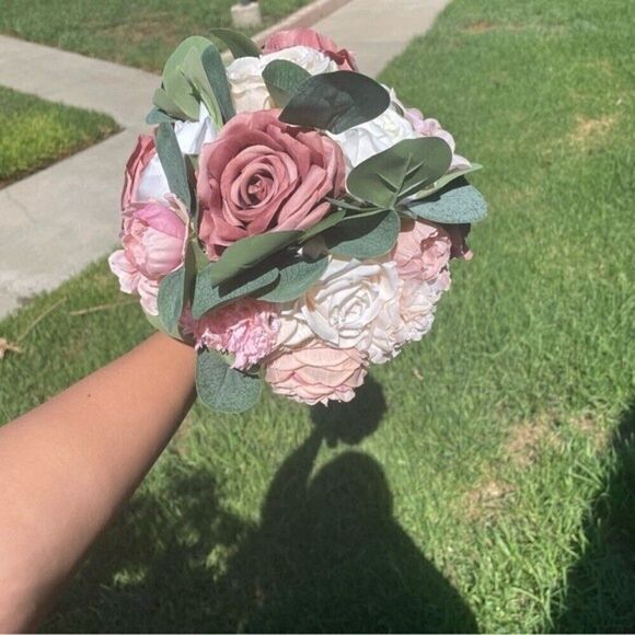 BENCENTRE 10" Dusty Rose and Cream Artificial Flowers Bridal Bouquet - Picture 8 of 10